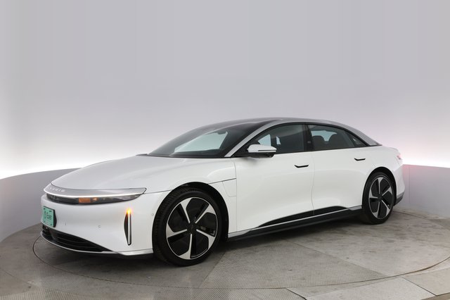 2023 Lucid Air — photo 14 of 21
