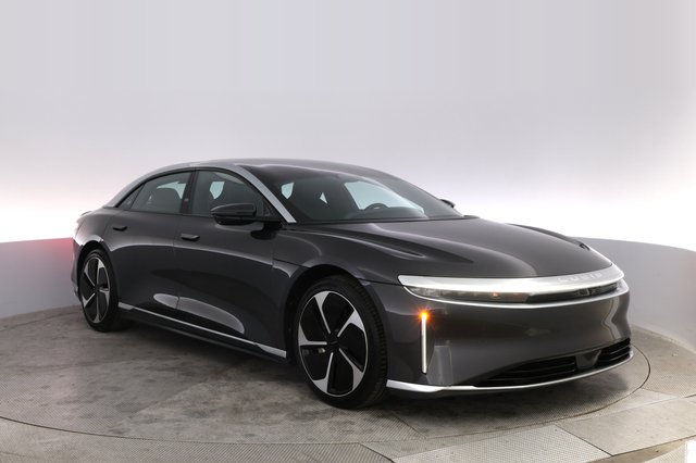 2023 Lucid Air — photo 10 of 21