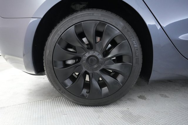 2023 Tesla Model 3 — photo 17 of 20