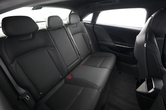 2023 Lucid Air — photo 4 of 21