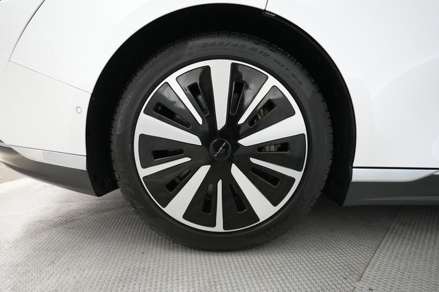 2023 Lucid Air — photo 17 of 21