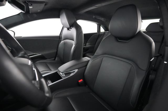 2023 Lucid Air — photo 3 of 21
