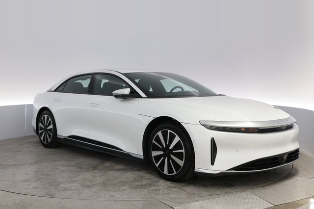 2023 Lucid Air — photo 10 of 21