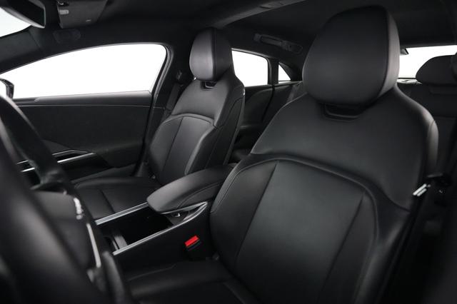 2023 Lucid Air — photo 3 of 21