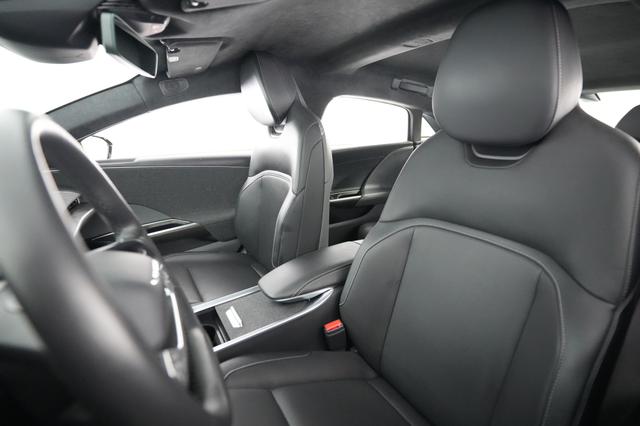 2023 Lucid Air — photo 3 of 21