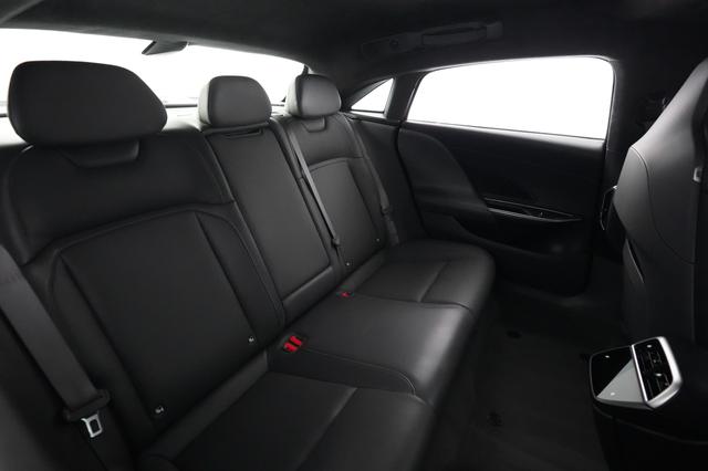2023 Lucid Air — photo 4 of 21