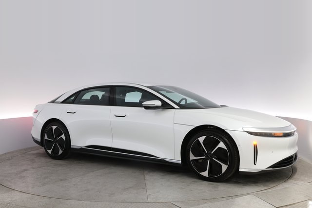 2023 Lucid Air — photo 11 of 21