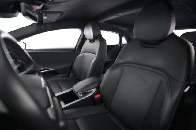 2023 Lucid Air — photo 3 of 21