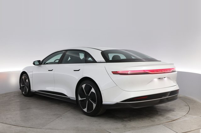 2023 Lucid Air — photo 13 of 21