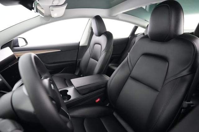 2023 Tesla Model 3 — photo 3 of 21