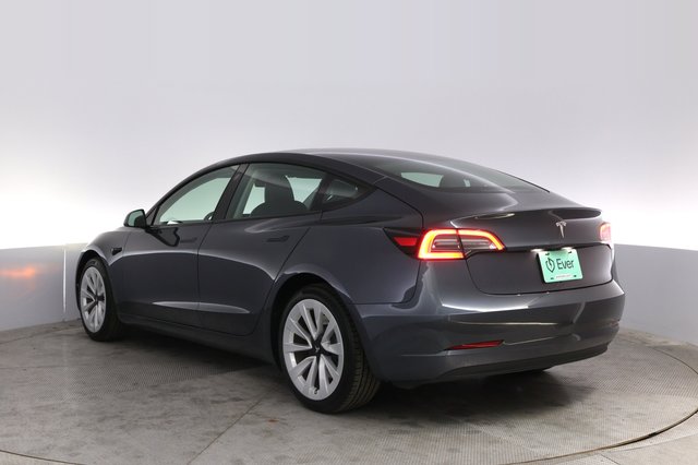 2023 Tesla Model 3 — photo 13 of 21
