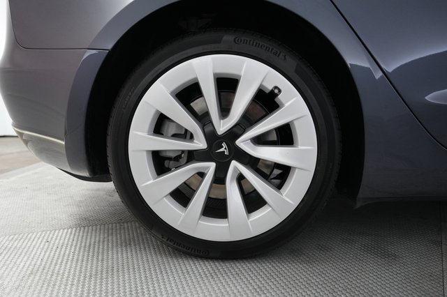2023 Tesla Model 3 — photo 16 of 21