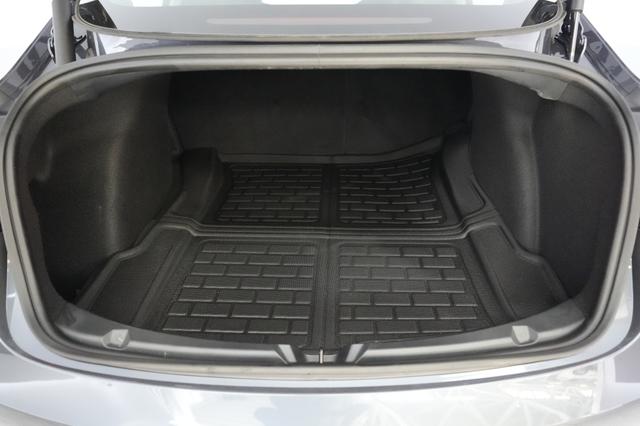 2023 Tesla Model 3 — photo 6 of 21