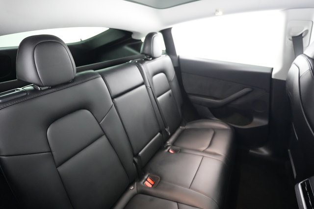 2023 Tesla Model Y — photo 4 of 21