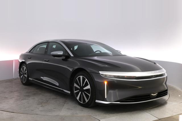 2023 Lucid Air — photo 10 of 21