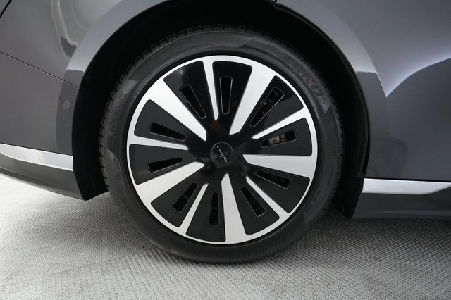 2023 Lucid Air — photo 17 of 21