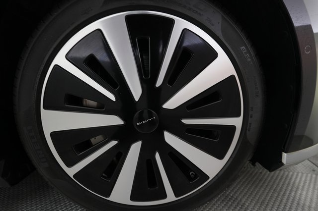 2023 Lucid Air — photo 17 of 21