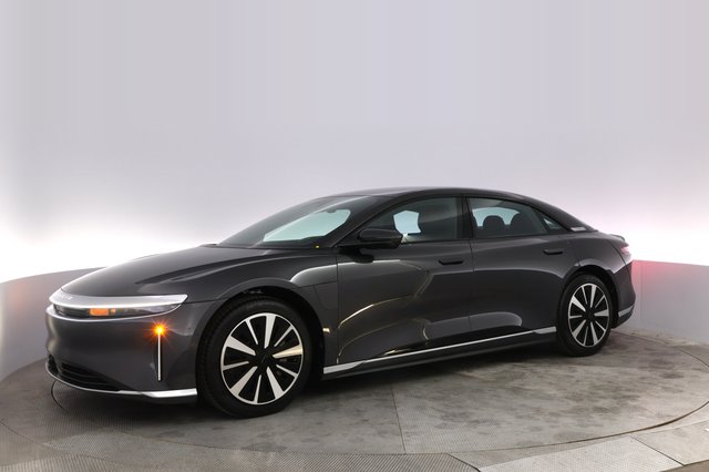 2023 Lucid Air — photo 14 of 21