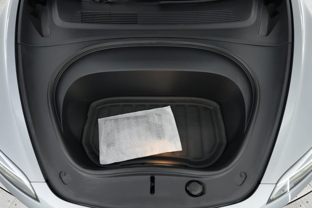 2024 Tesla Model 3 — photo 6 of 21
