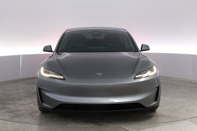 2024 Tesla Model 3 — photo 9 of 21