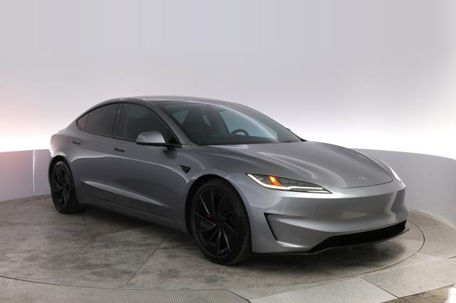 2024 Tesla Model 3 — photo 10 of 21