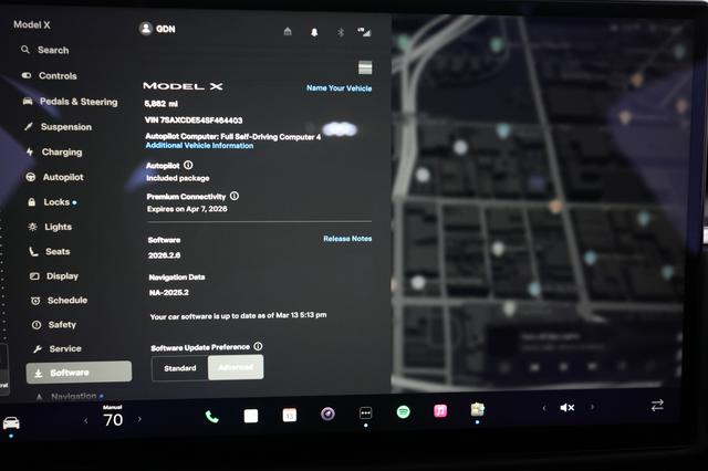 2025 Tesla Model X — photo 5 of 21