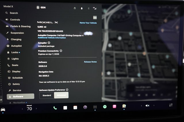 2025 Tesla Model X — photo 5 of 21