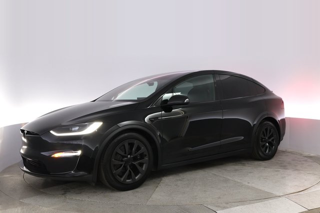 2025 Tesla Model X — photo 14 of 21