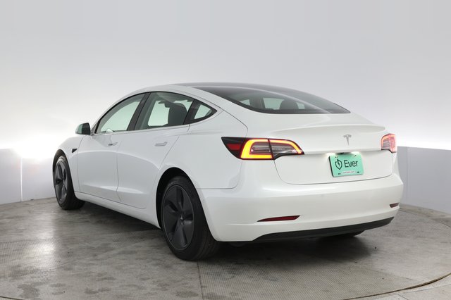 2020 Tesla Model 3 — photo 13 of 24