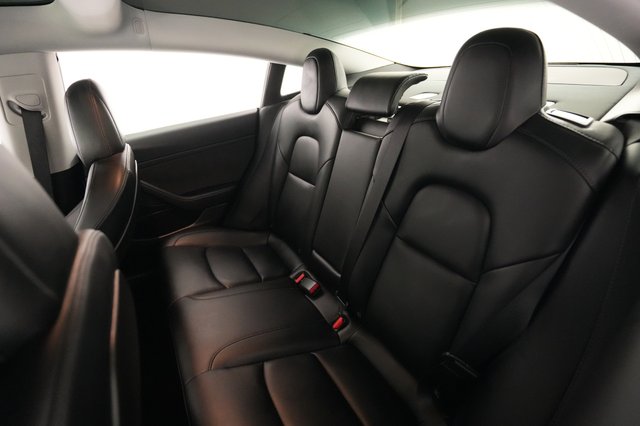 2020 Tesla Model 3 — photo 19 of 24