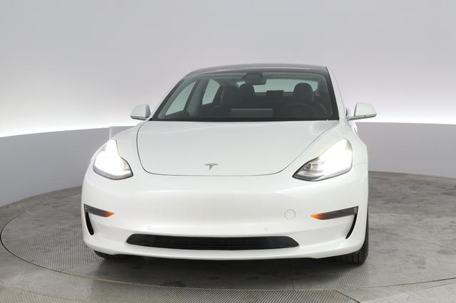 2020 Tesla Model 3 — photo 9 of 24