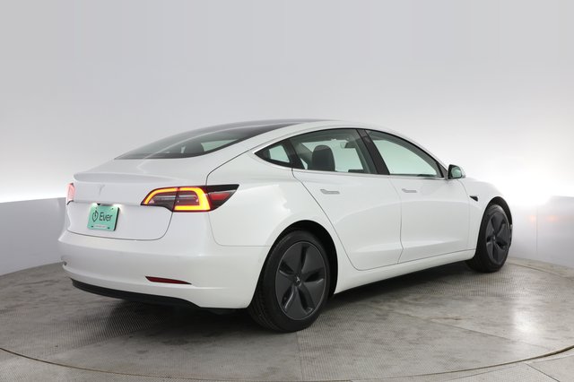 2020 Tesla Model 3 — photo 2 of 24