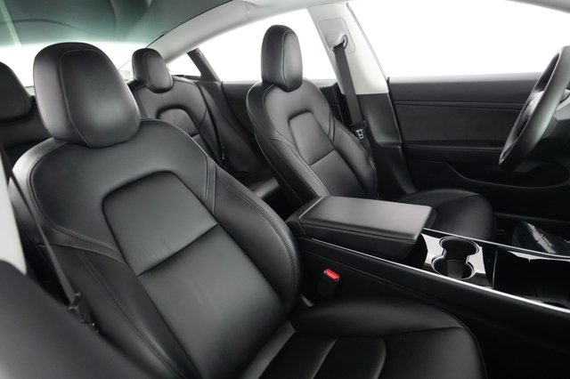 2020 Tesla Model 3 — photo 3 of 24