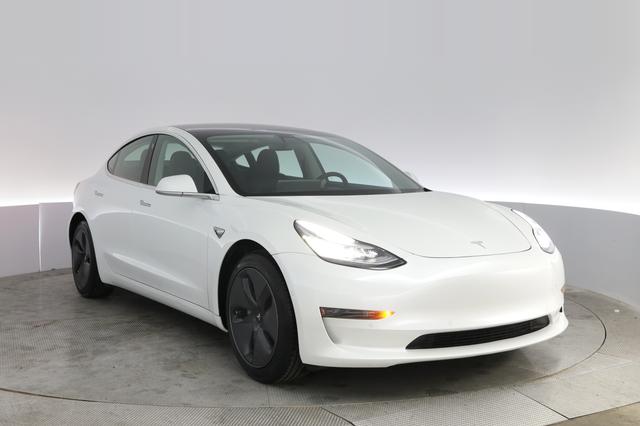 2020 Tesla Model 3 — photo 10 of 24