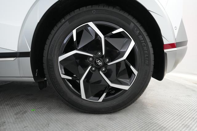2024 Hyundai IONIQ 5 — photo 7 of 21