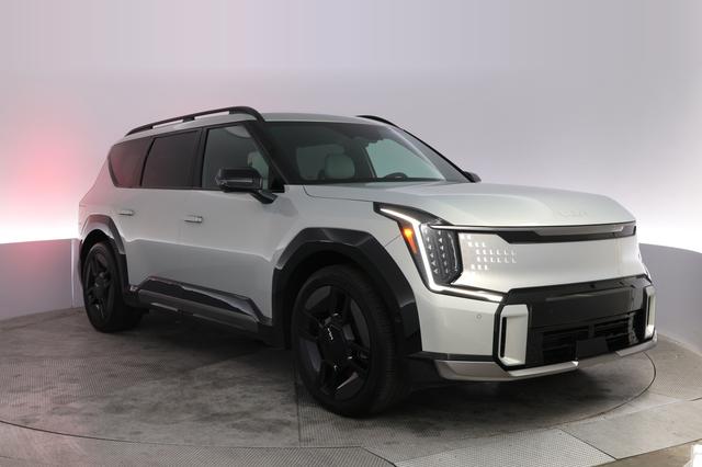 2024 Kia EV9 — photo 10 of 21