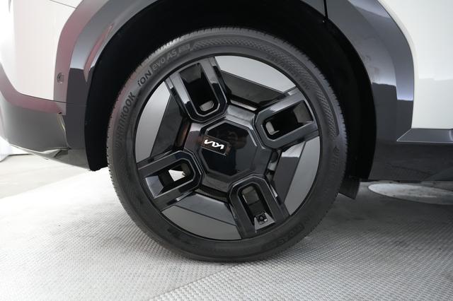 2024 Kia EV9 — photo 7 of 21