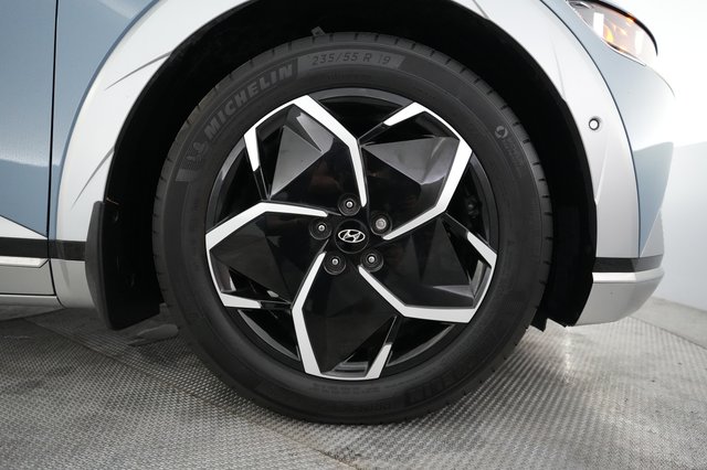 2024 Hyundai IONIQ 5 — photo 15 of 20