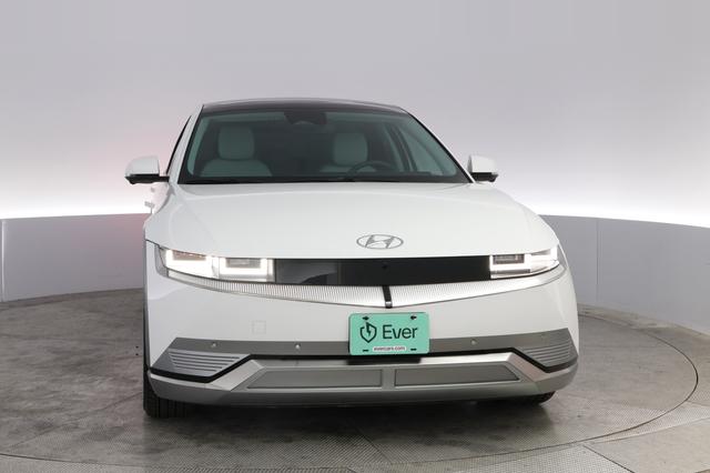 2024 Hyundai IONIQ 5 — photo 9 of 24