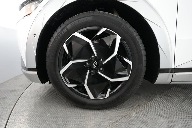 2024 Hyundai IONIQ 5 — photo 15 of 24