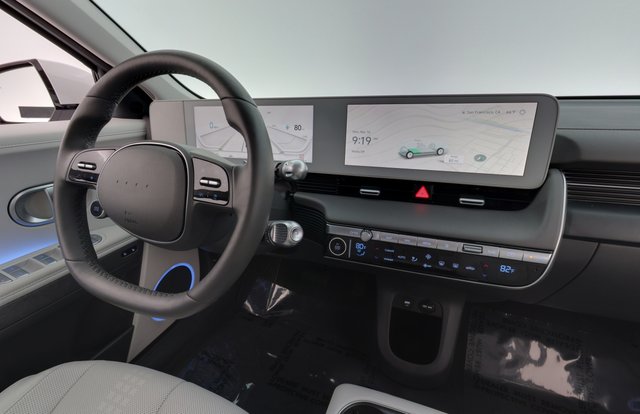 2024 Hyundai IONIQ 5 — photo 20 of 24