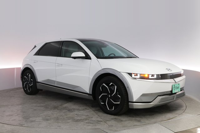 2024 Hyundai IONIQ 5 — photo 10 of 24