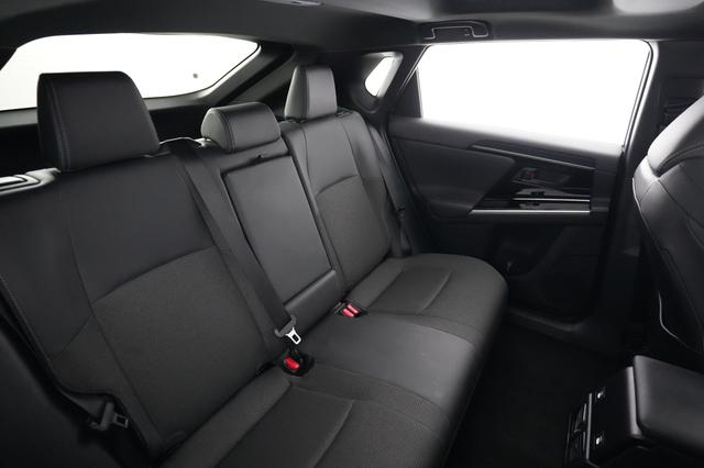 2025 Toyota bZ4X — photo 4 of 20