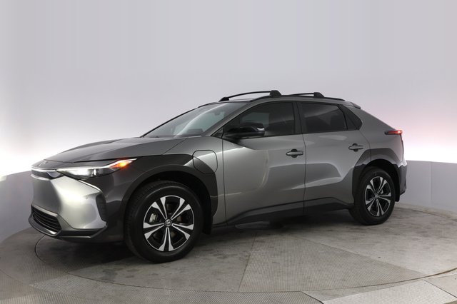 2025 Toyota bZ4X — photo 14 of 20