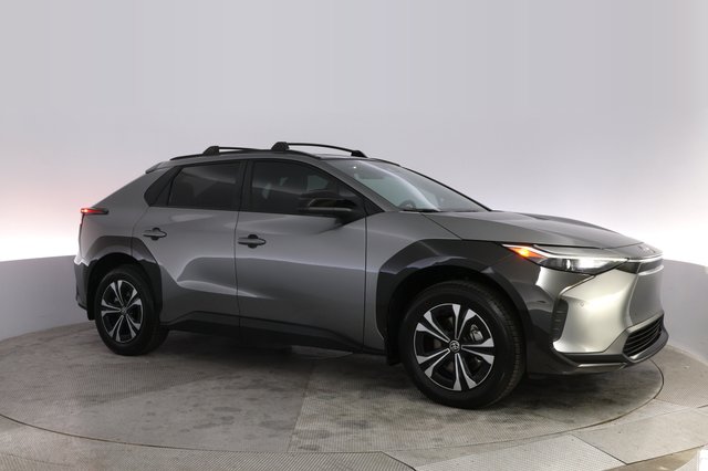 2025 Toyota bZ4X — photo 11 of 20