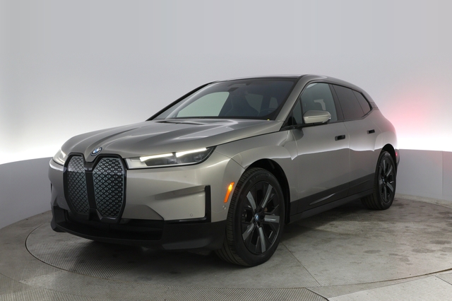2022 BMW iX