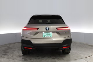 2022 BMW iX — photo 12 of 20