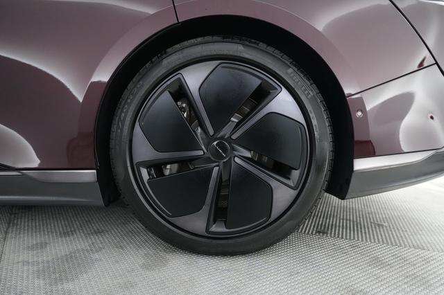 2023 Lucid Air — photo 7 of 21