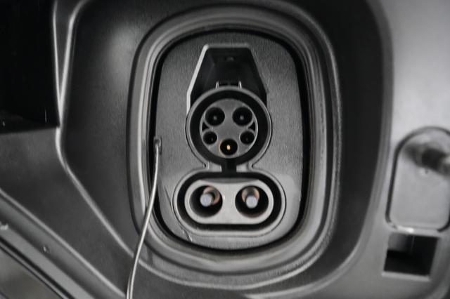 2024 Acura ZDX — photo 8 of 20