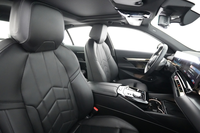 2024 BMW i5